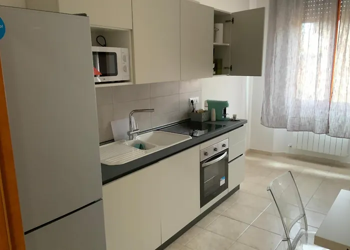 Domus Dotta Center بولونيا