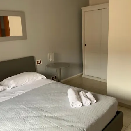 Domus Dotta Center דירה *